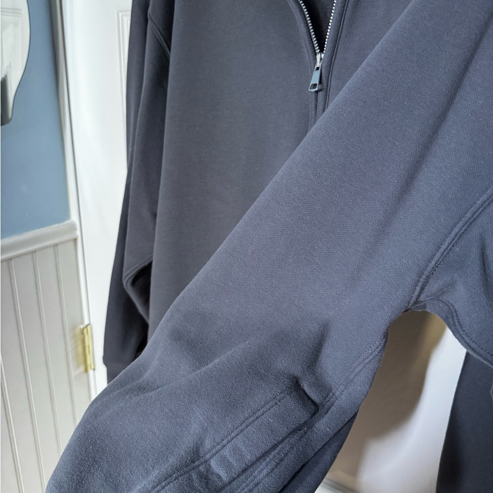 Abercrombie and Fitch quarter zip - Picture 5 of 5